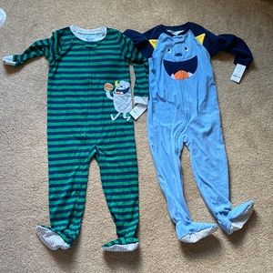 Carters 4T footed pajamas